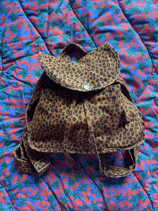 BAGGU Handbags - BAGGU Canvas Leopard Backpack